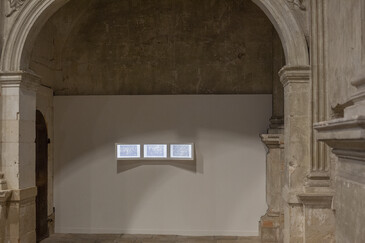 Screenshot of the artwork All Over
View of the All Over installation in exhibition context