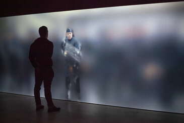 Vue de l'installation niform en contexte d’exposition