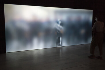 Vue de l'installation niform en contexte d’exposition