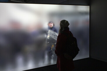 Vue de l'installation niform en contexte d’exposition