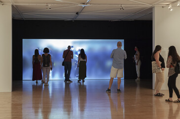 Vue de l'installation niform en contexte d’exposition