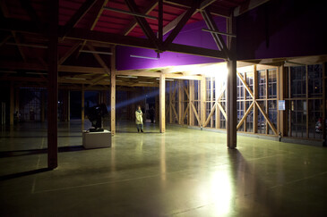 Vue de l’installation Poursuite en contexte d’exposition