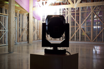 Vue de l’installation Poursuite en contexte d’exposition