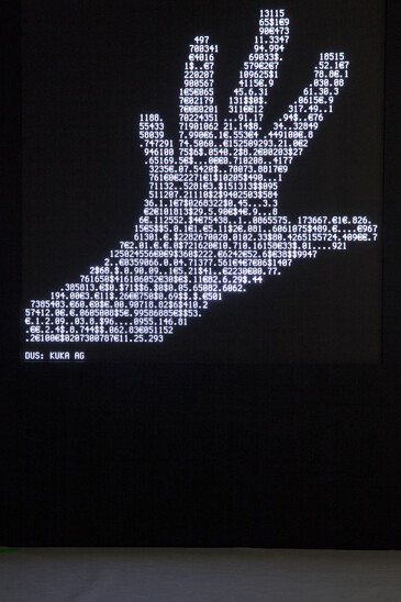 Vue de l'installation Visible Hand en contexte d’exposition