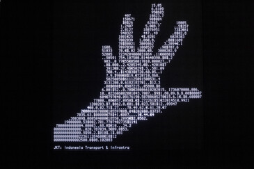 Vue de l'installation Visible Hand en contexte d’exposition