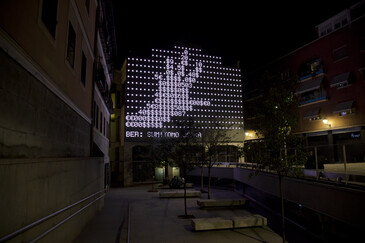 Vue de l'installation Visible Hand en contexte d’exposition