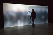 Vue de l'installation niform en contexte d’exposition