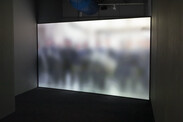Vue de l'installation niform en contexte d’exposition