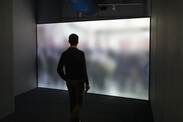Vue de l'installation niform en contexte d’exposition