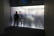 Vue de l'installation niform en contexte d’exposition