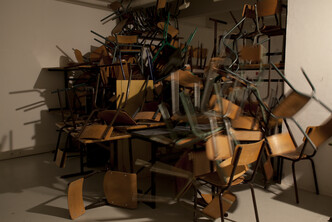 Vue de l'installation Qui-vive en contexte d’exposition